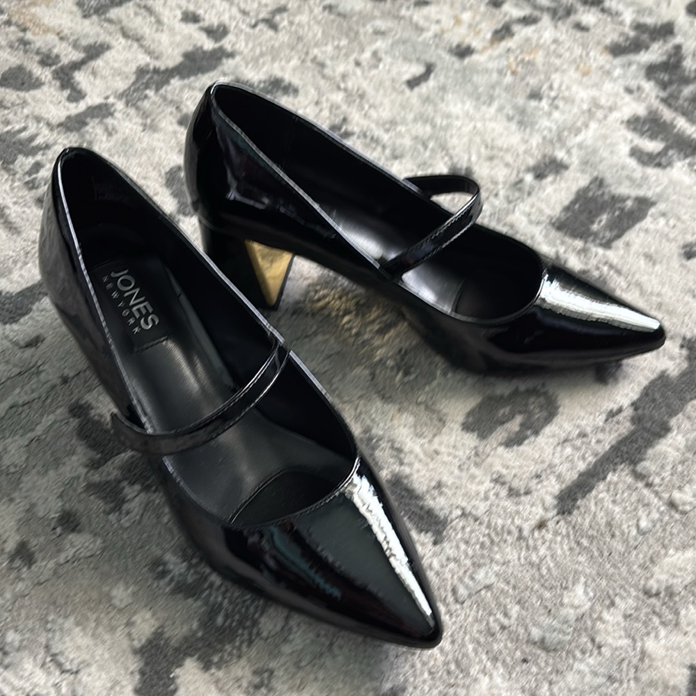 Jones New York Black Gold and Black Heels